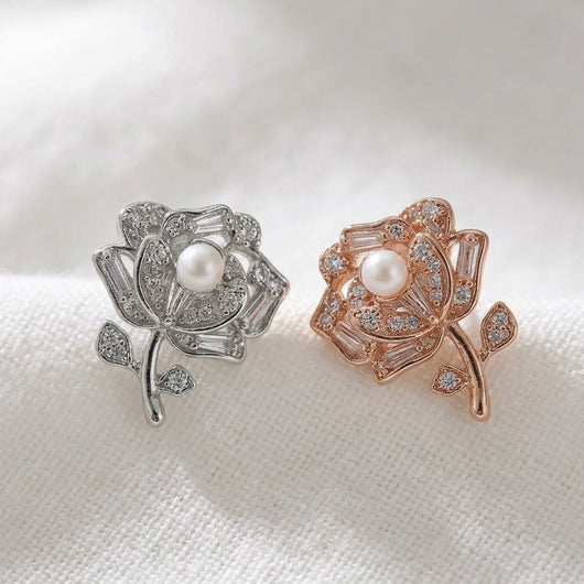 Floral stud earrings